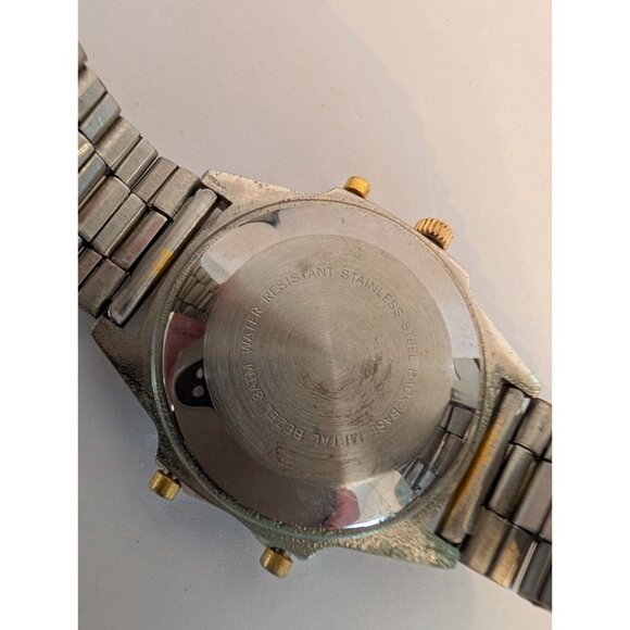 Futura Mens Two-Tone Stainless Steel Analog  Digital Watch Original Box - Picture 4 of 7